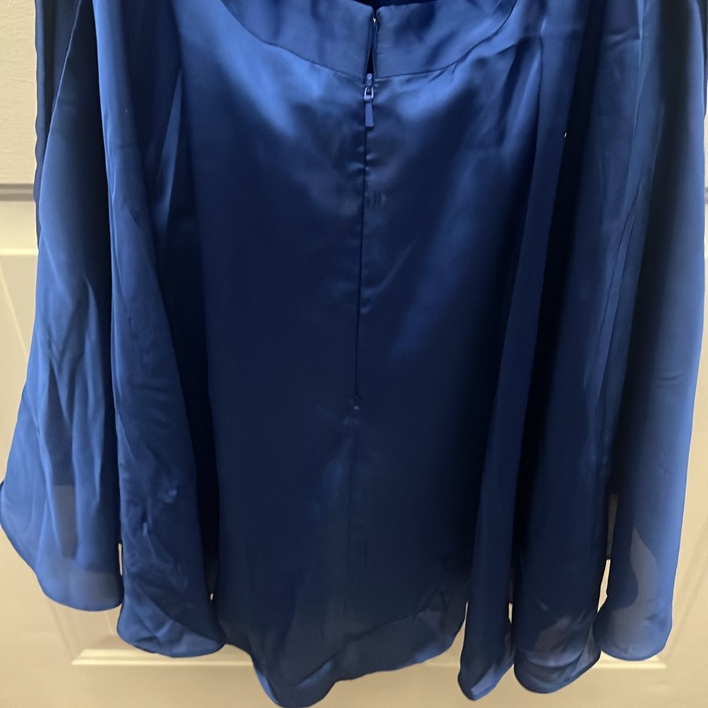Elegant Blue Women's Dress - Picture 7 of 9